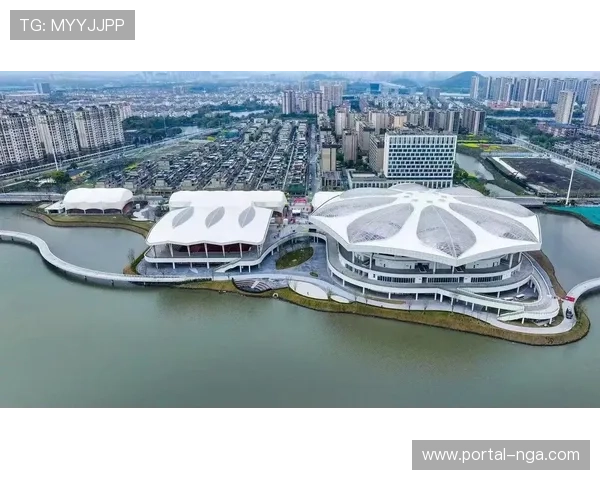 湖州国际红土网球中心扩建完成，14片法网标准场地投用